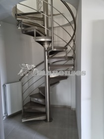 Μεταλλικές σκάλες