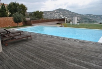 Deck  πισίνας