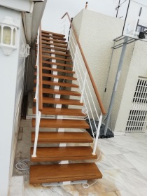 Σκάλες εξ. χώρων