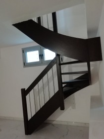 Τετράγωνη σκάλα